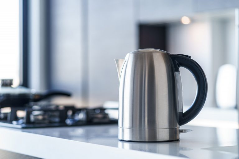 Is It Cheaper To Use a Microwave or Kettle? Iupilon