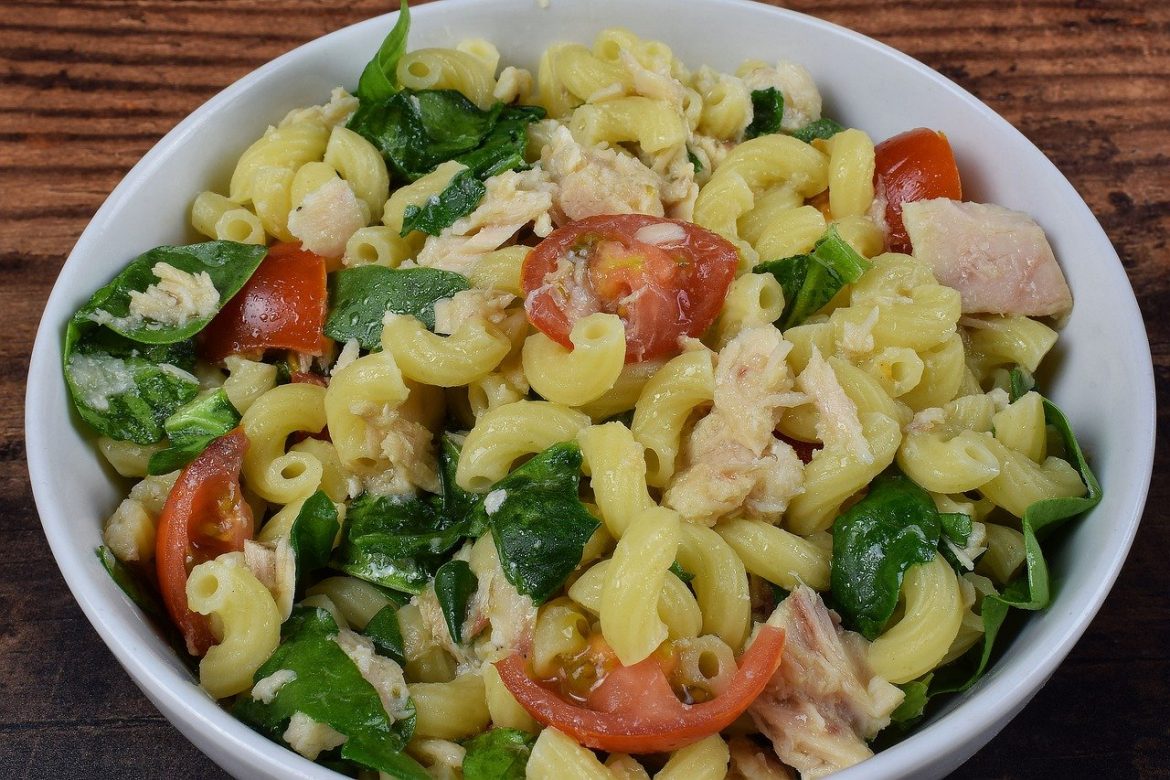 Macaroni Salad Vs. Potato Salad: Which Is Healthier | Iupilon